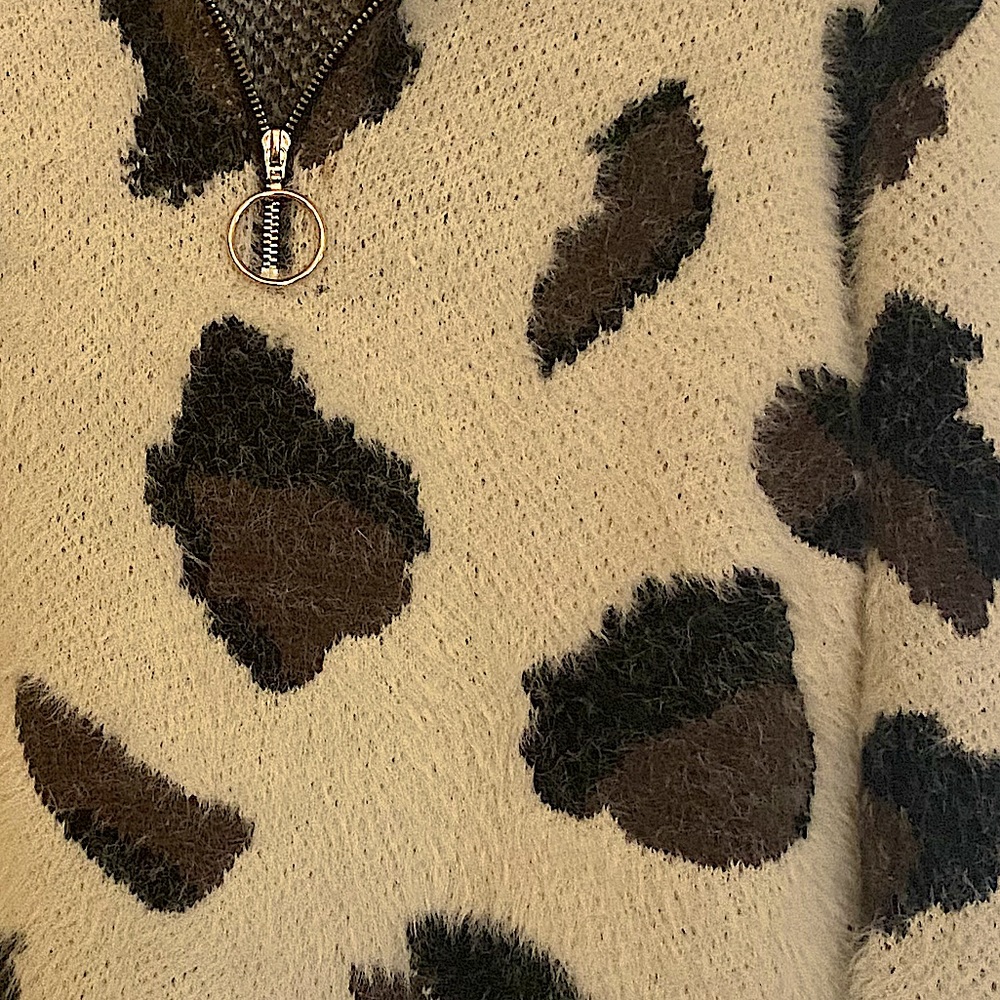 Entro brand fuzzy sweater 1/4 zip